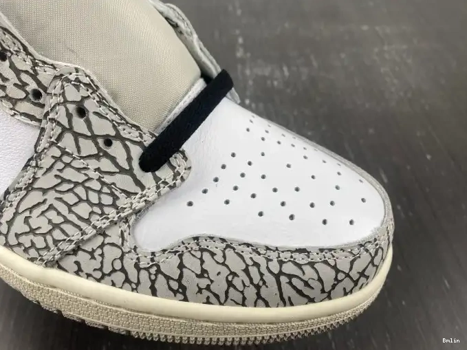 Boostmaster lin High OG White DZ5485-052 Air Jordan 1 Cement 0531